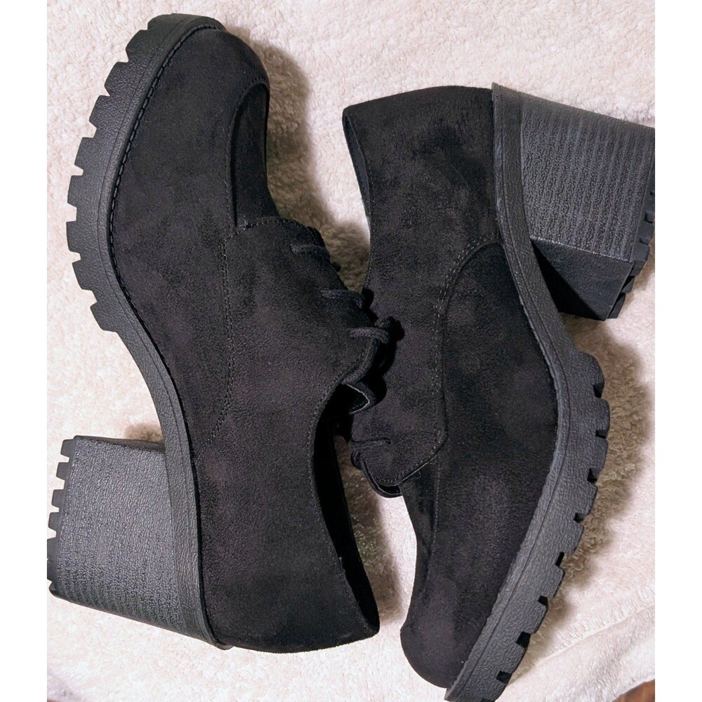 UNR8ED Keeper Black Faux Suede Platform Lug Sole Oxfords Womens 9.5M NWOB